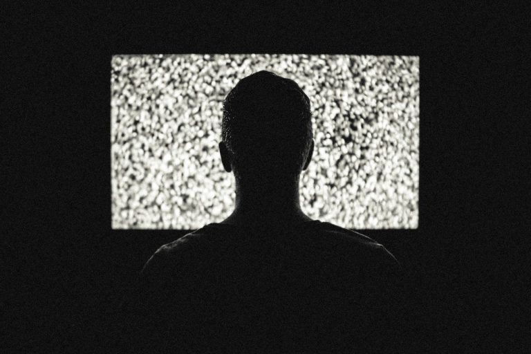 10 estrategias de manipulación de la comunicación en la actualidad