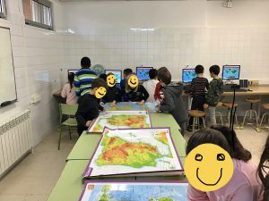 haciendo uso compartido de nuevas tecnologías y recursos analógicos